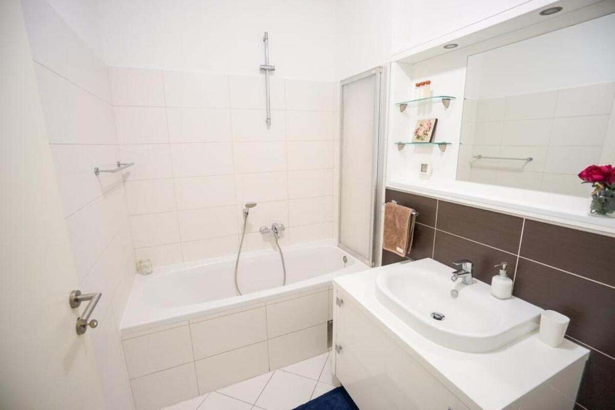 Apartment Zara White Exteriér fotografie